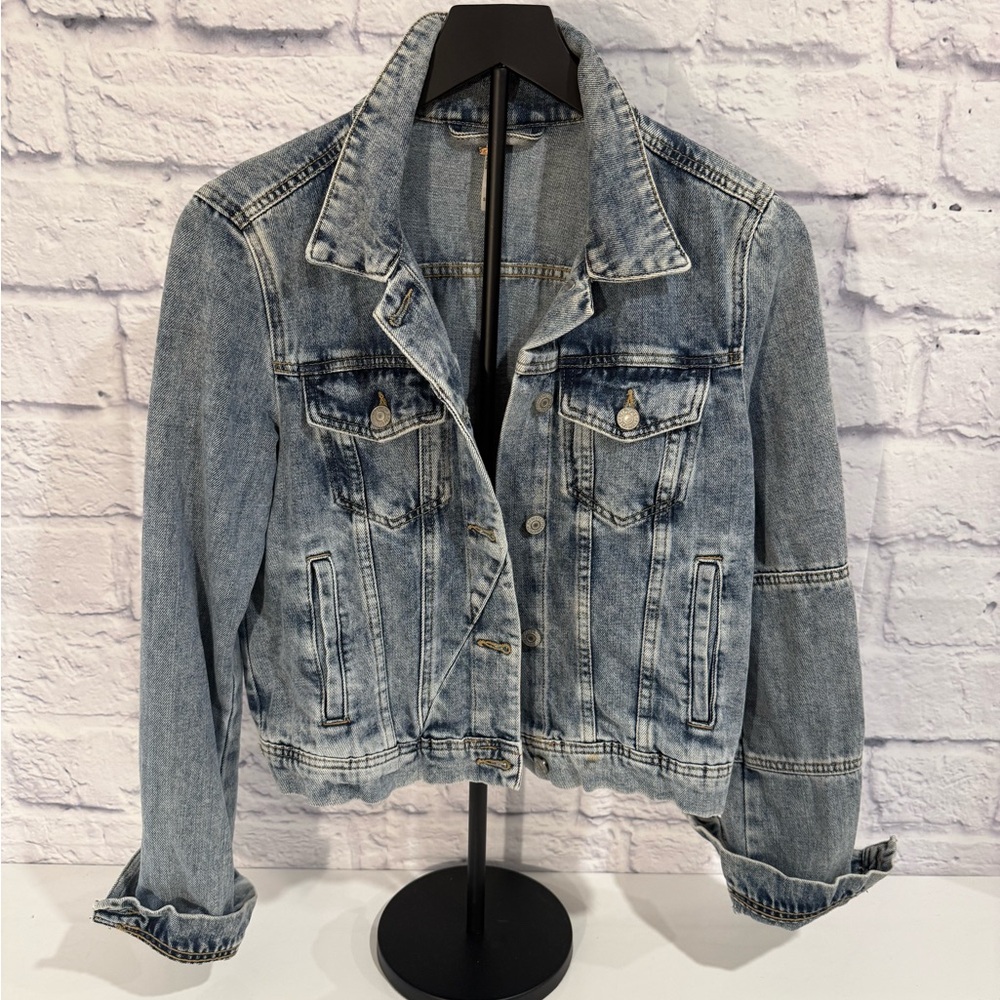 Free People 💕Light Blue Jean Jacket S